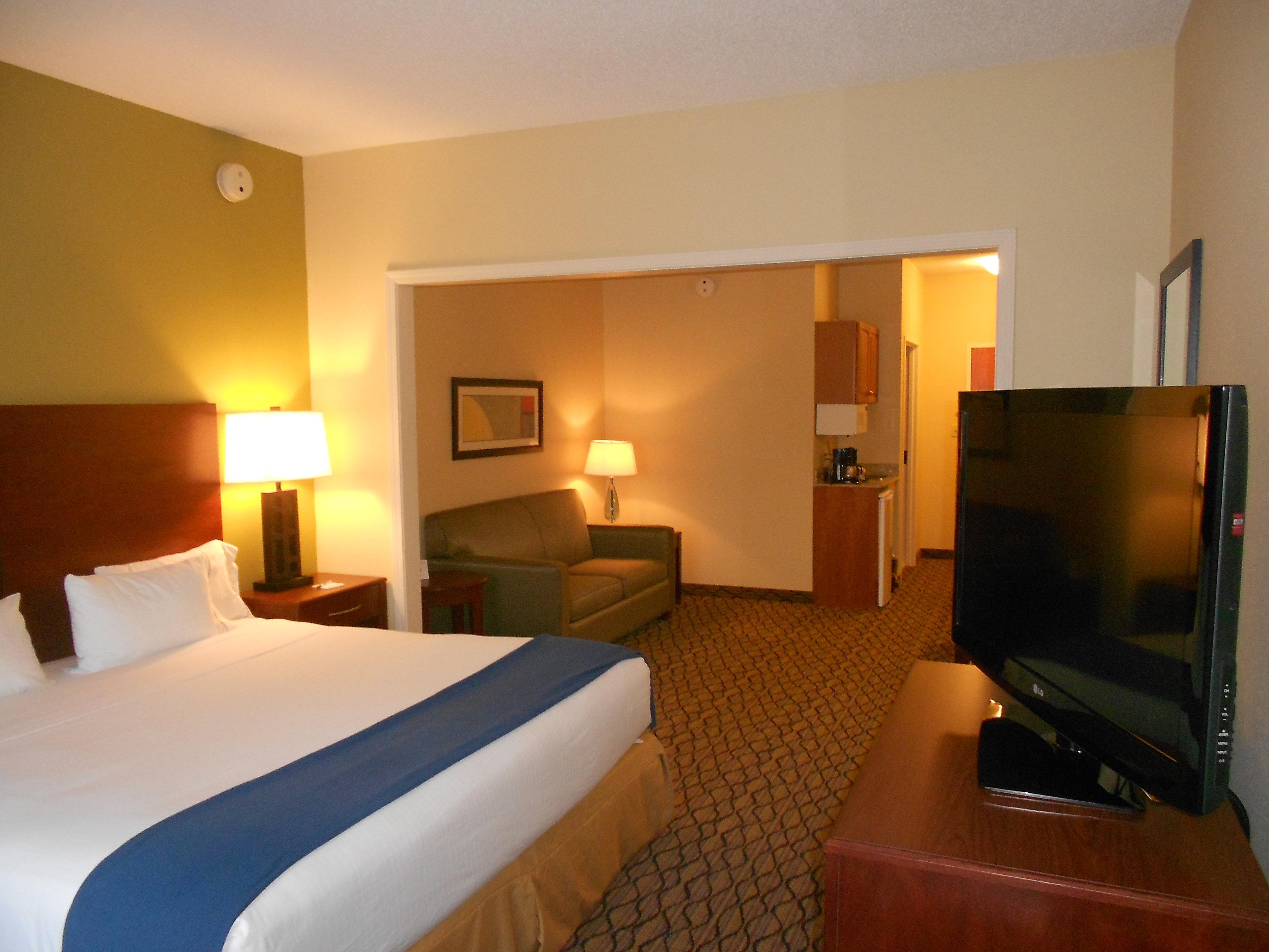 Holiday Inn Express Hotel & Suites Lancaster Room photo