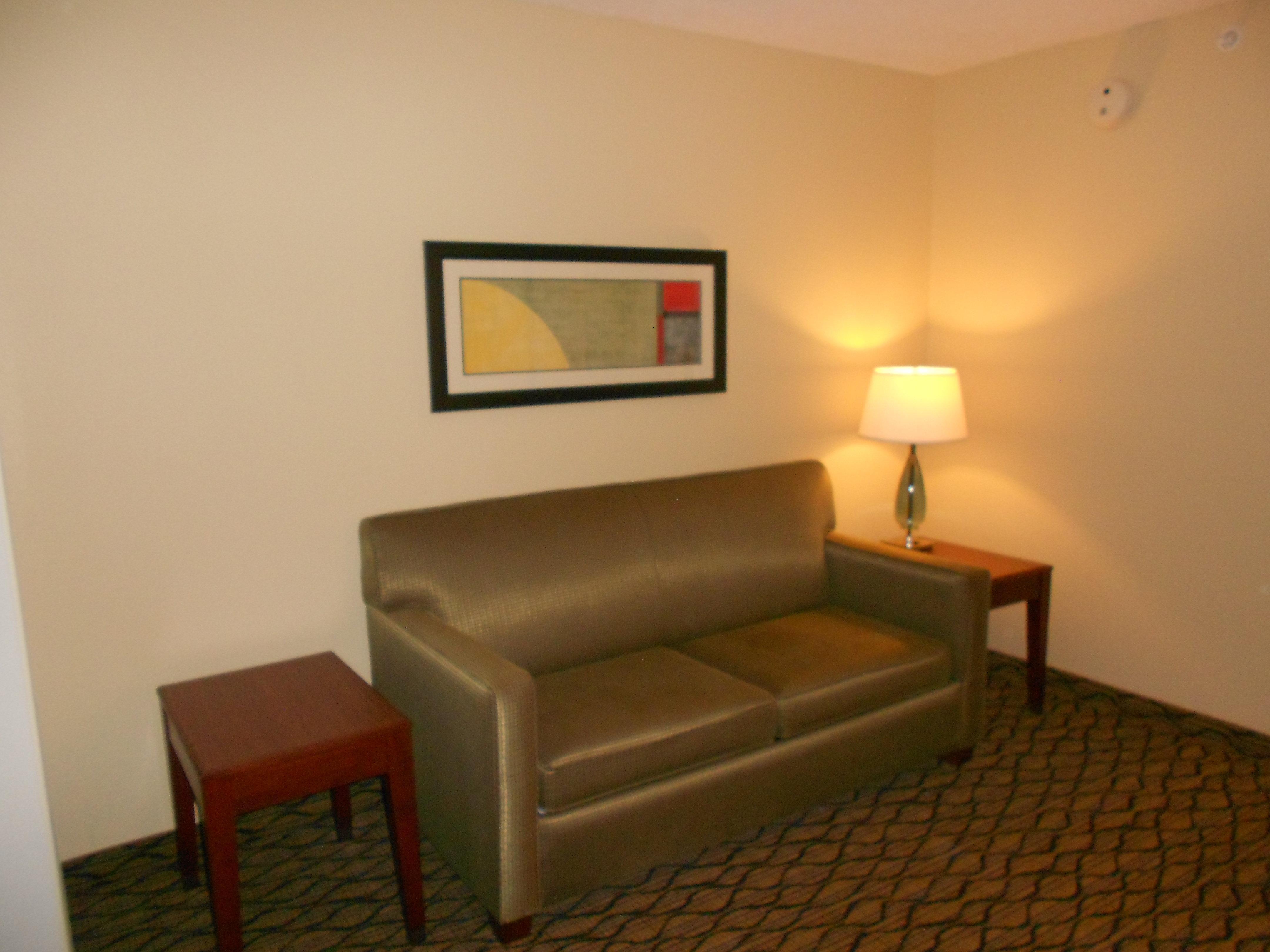 Holiday Inn Express Hotel & Suites Lancaster Room photo